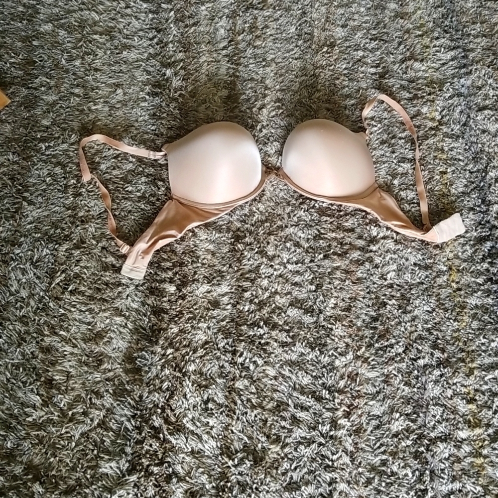 Victoria's secret bombshell bra